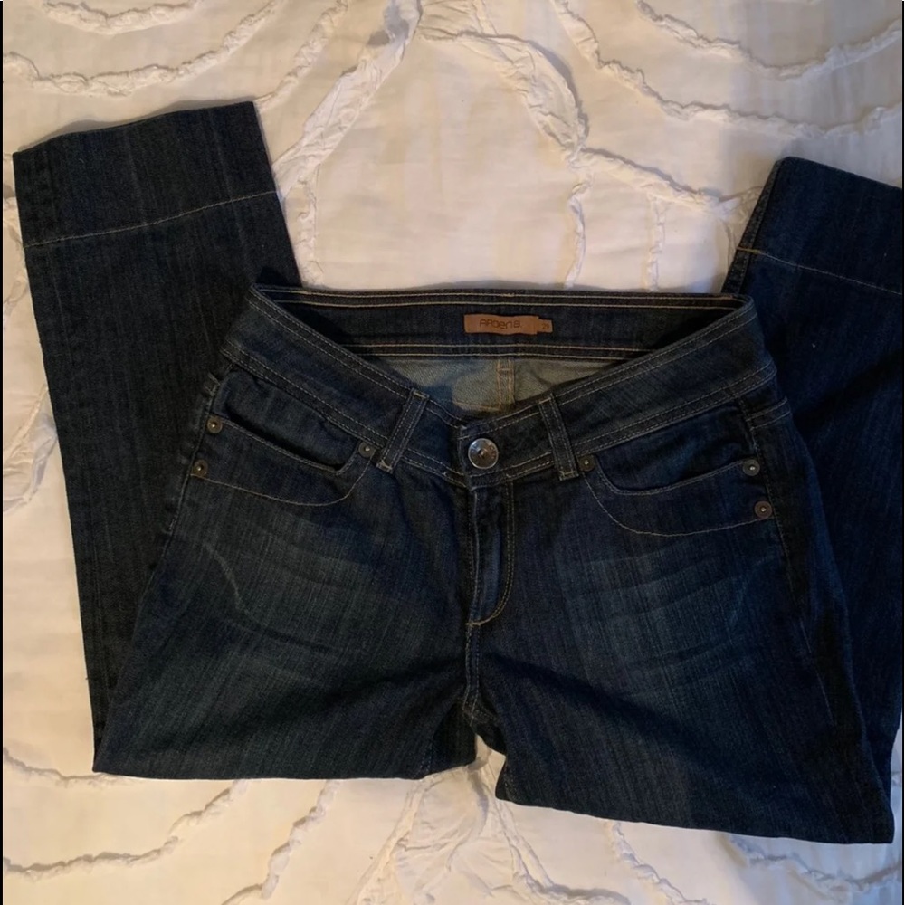 Arden B crop blue jeans